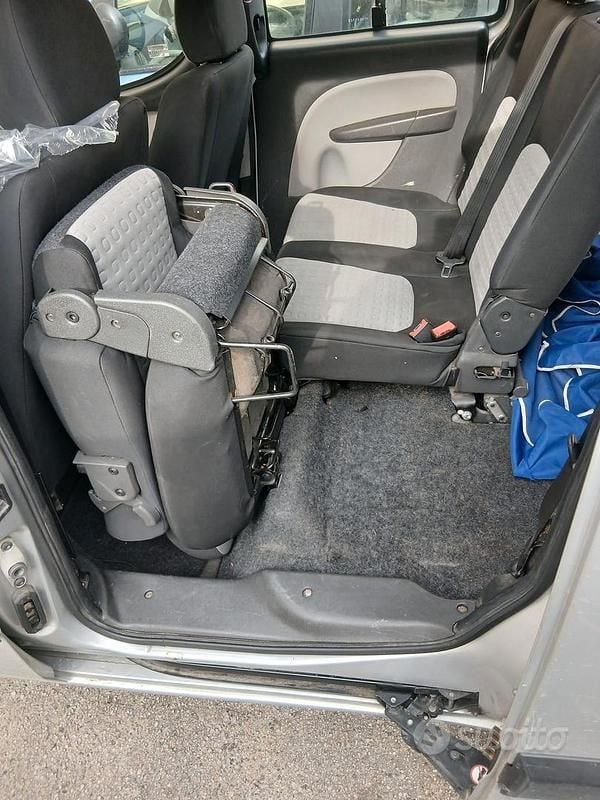 Usata Fiat Doblò Lounge 135 CV (99 kW) 2009 Monovolume