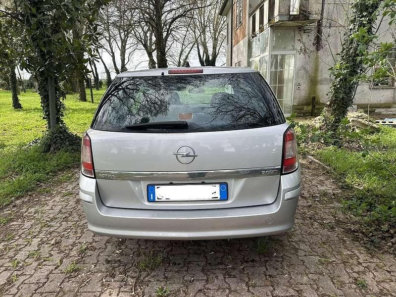 Usata Opel Astra Enjoy 125 CV (91 kW) 2009 Station wagon