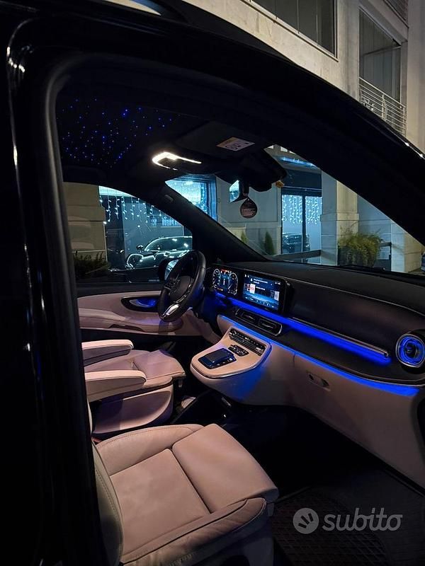 Usata Mercedes V230 2025 Nero Monovolume