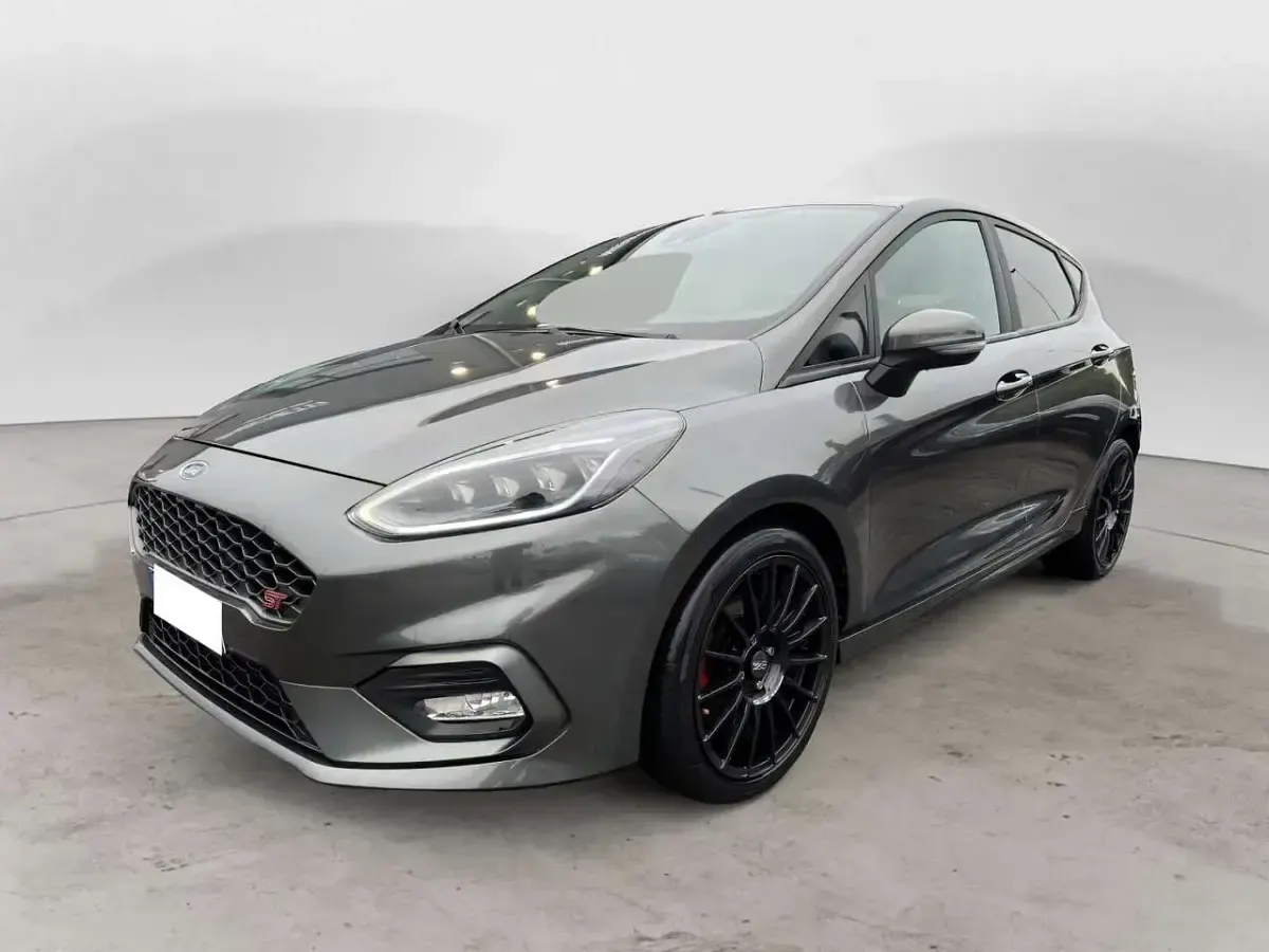 Usata Ford Fiesta ST 205 CV (150 kW) 2019 Magnetic Utilitaria