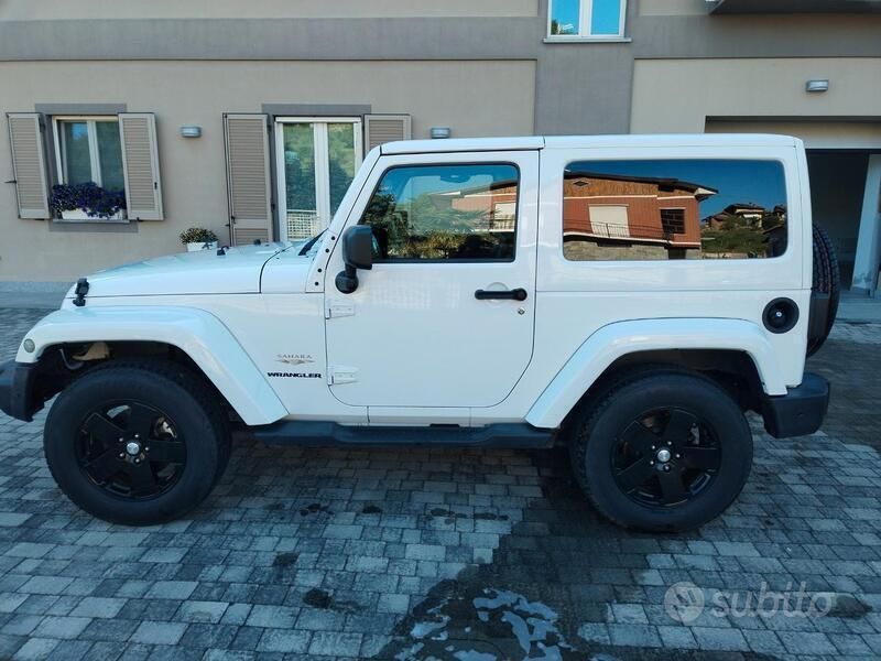 Usata Jeep Wrangler 200 CV (147 kW) 2012 Bianco SUV
