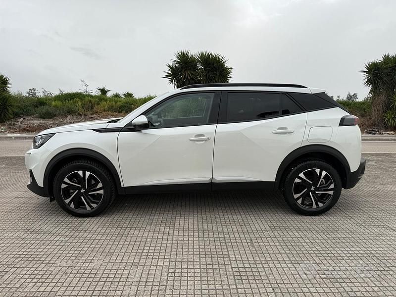 Usata Peugeot 2008 Allure 131 CV (96 kW) 2021 Bianco SUV
