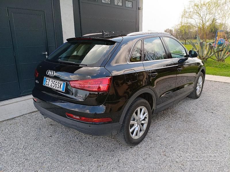 Usata Audi Q3 Business 150 CV (110 kW) 2015 Nero SUV