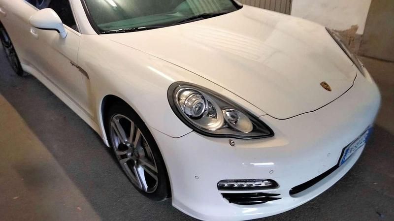 Usata Porsche Panamera 333 CV (244 kW) 2012 Bianco Berlina