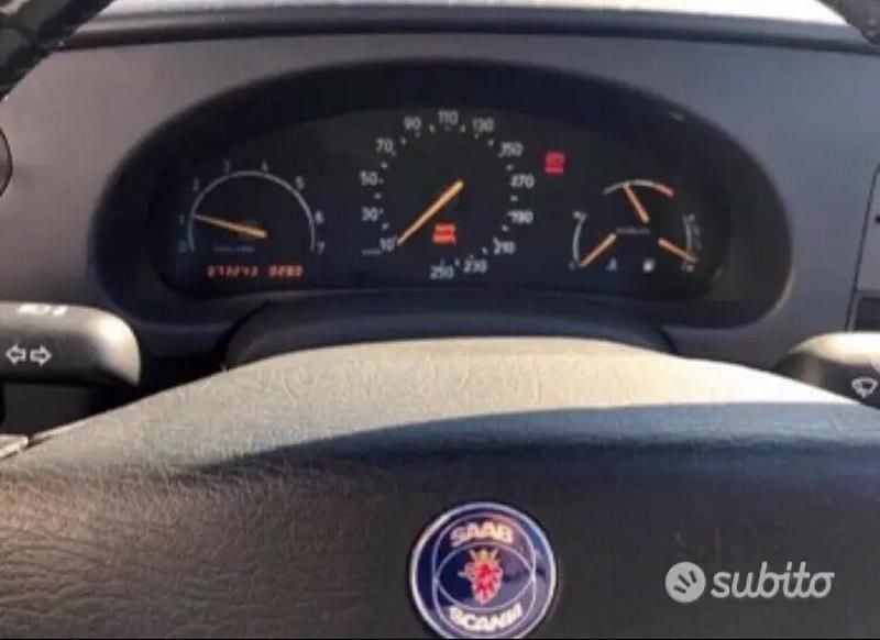 Usata Saab 900 Cabriolet 186 CV (136 kW) 1996 Nero Cabrio