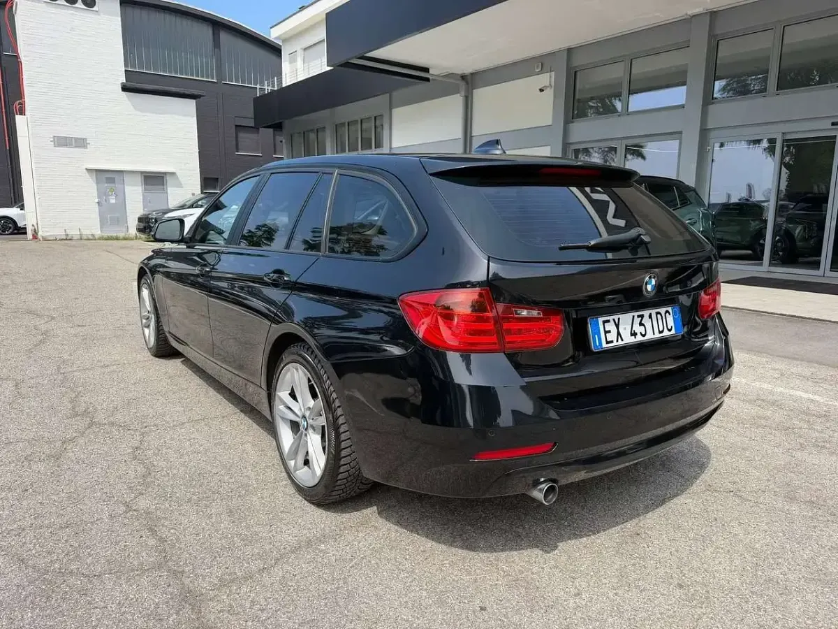Usata BMW 320 184 CV (135 kW) 2014 Nero Berlina