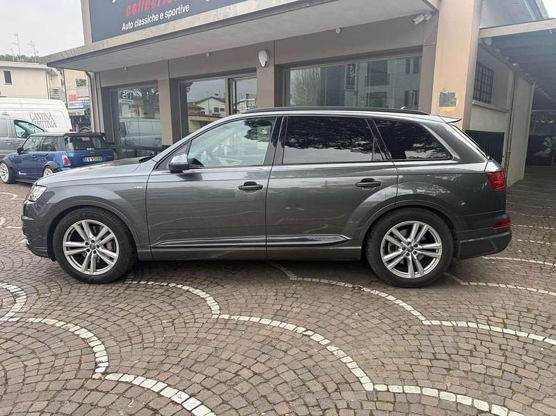 Usata Audi Q7 Ambiente 286 CV (210 kW) 2019 Grigio SUV