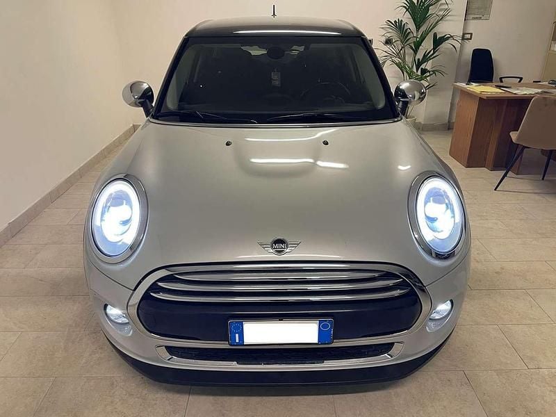 Usata Mini Cooper D Business 116 CV (85 kW) 2015 Grigio Utilitaria