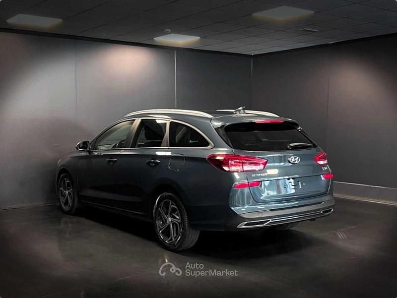 Usata Hyundai i30 Prime 120 CV (88 kW) 2022 Blu/azzurro Station wagon
