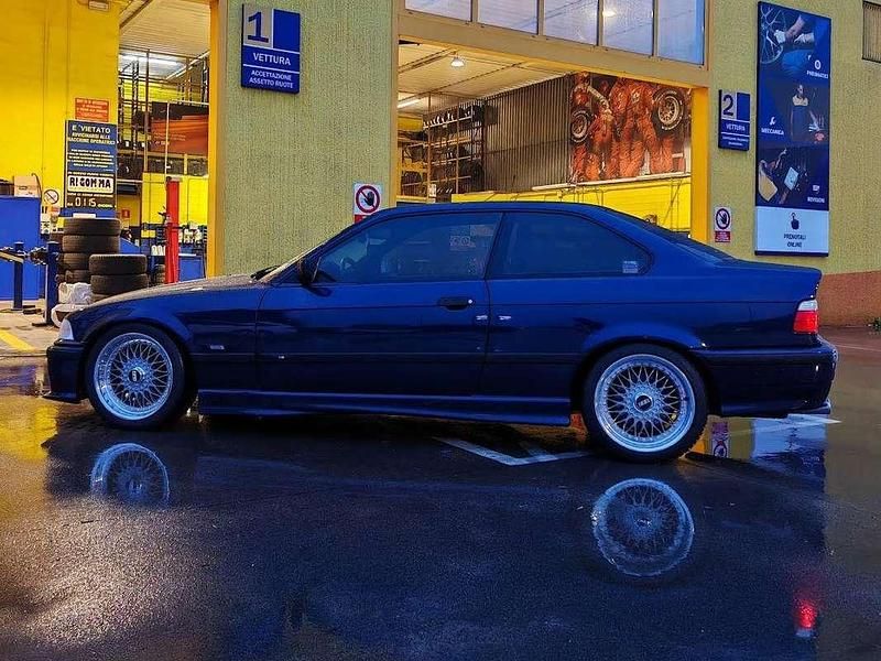 Usata BMW 328 193 CV (141 kW) 1995 Blu/azzurro Coupé