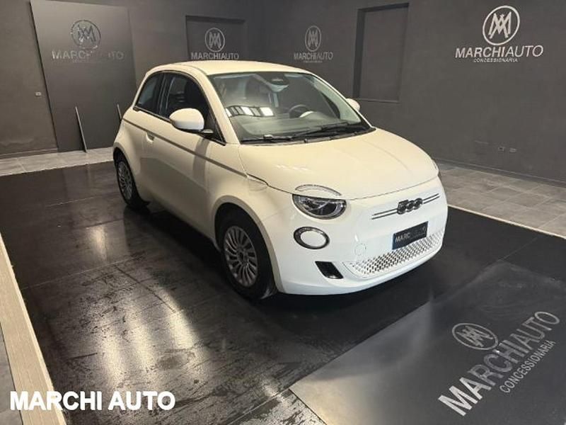 Usata Fiat 500e 69 kW (95 CV) 2024 Bianco Berlina