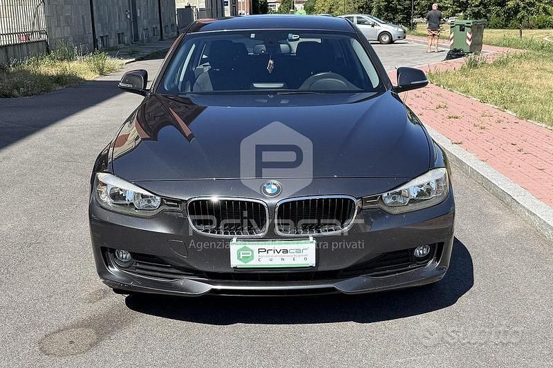 Begagnad BMW 318 150 HK (110 kW) 2015 Grå Kombi