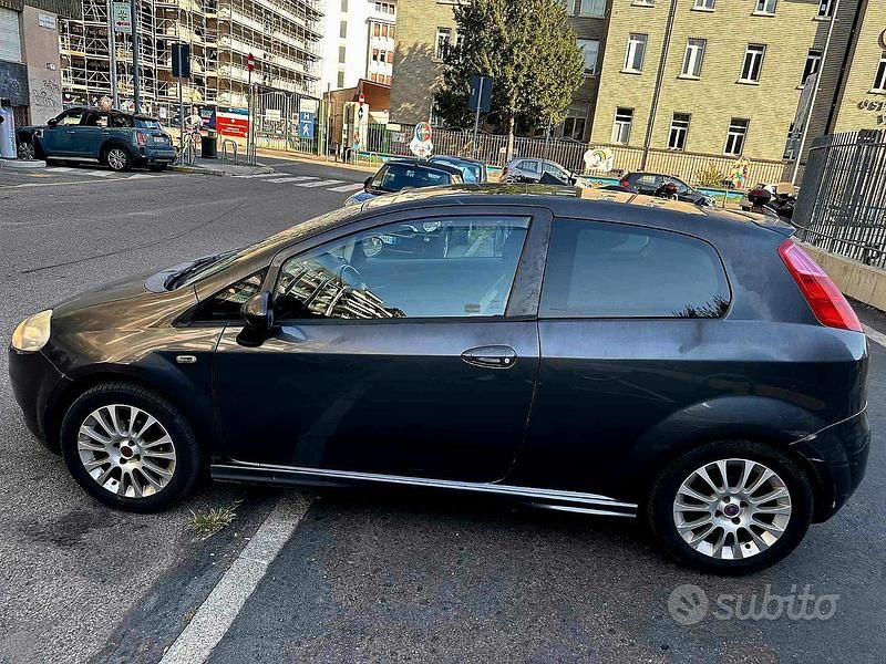 Usata 2008 Fiat Punto Due volumi | 1700 € (Ottimo prezzo) - Immagine 1/4