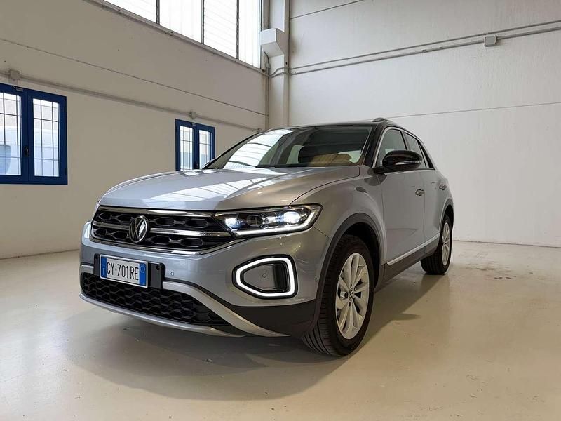 Usata VW T-Roc Style 116 CV (85 kW) 2025 Argento SUV