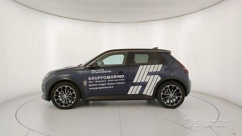 Usata Renault 5 E-Tech Komfort 110 kW (150 CV) 2024 Blu Berlina
