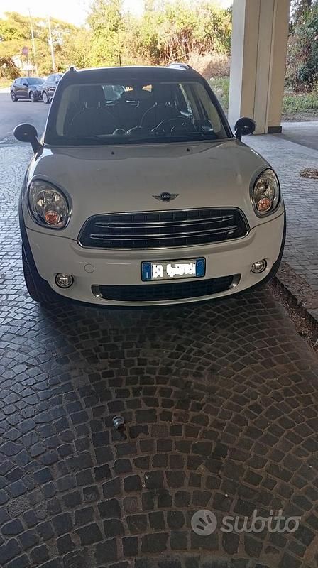 Usata 2016 Mini Cooper Countryman SUV | 10.500 € (Cara) - Immagine 1/4