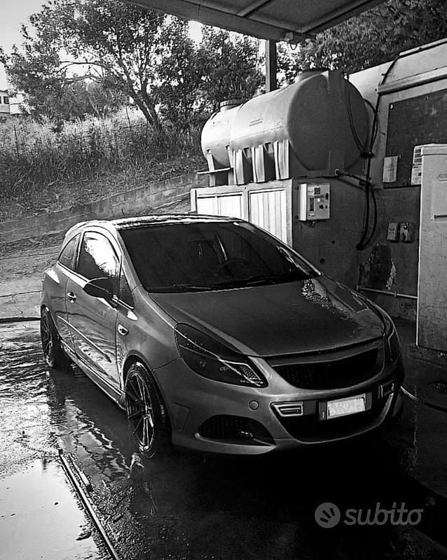 Usata Opel Corsa OPC 90 CV (66 kW) 2009 Grigio Utilitaria