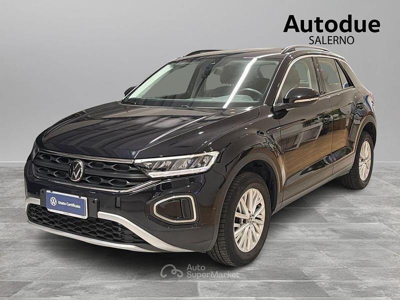 Usata VW T-Roc Life 150 CV (110 kW) 2024 2t deep black perlato SUV