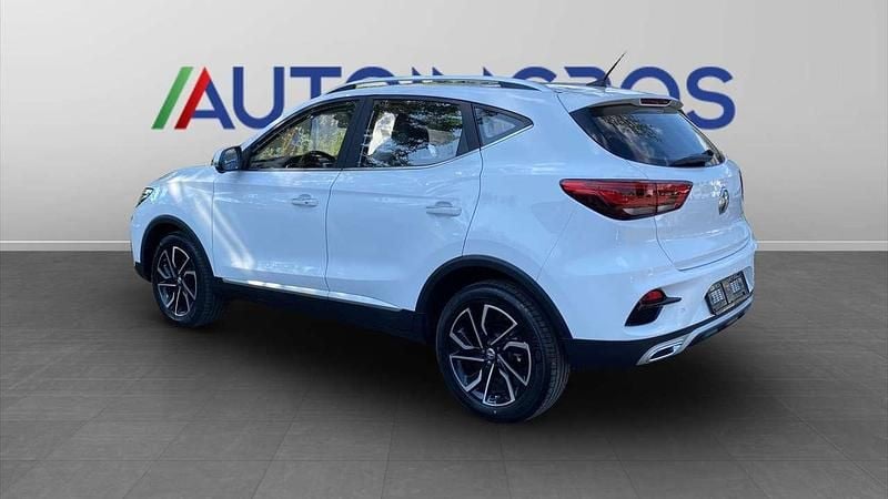 Usata MG ZS Luxury 111 CV (81 kW) 2023 Bianco SUV
