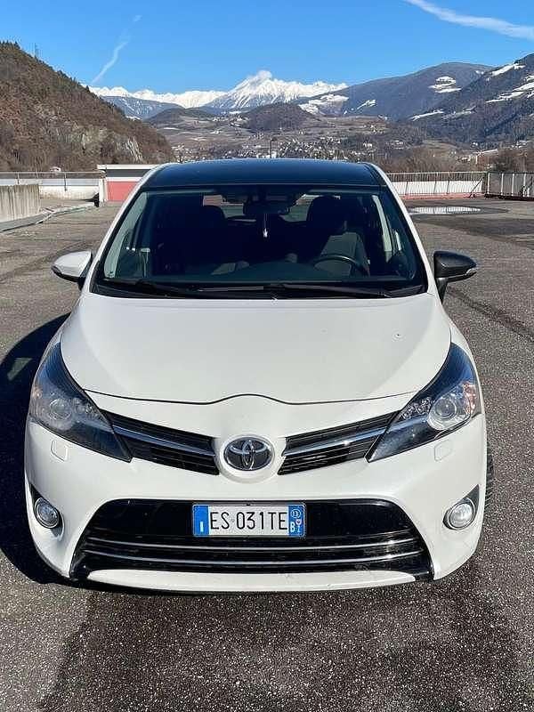 Usata Toyota Verso Active 126 CV (92 kW) 2012 Monovolume