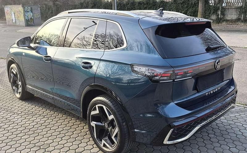 Usata VW Tiguan R-line 150 CV (110 kW) 2025 SUV