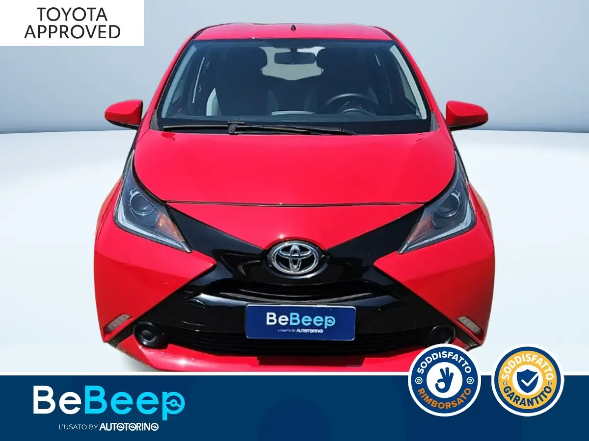 Usata Toyota Aygo X-play 69 CV (50 kW) 2016 Rosso metallizzato Utilitaria