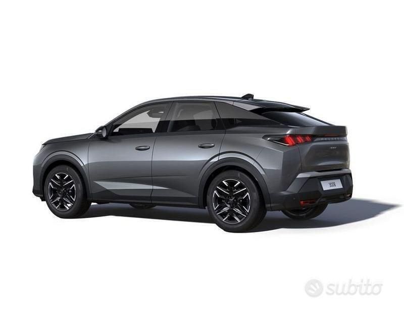 Usata Peugeot 3008 Allure 136 CV (100 kW) 2024 Grigio scuro SUV