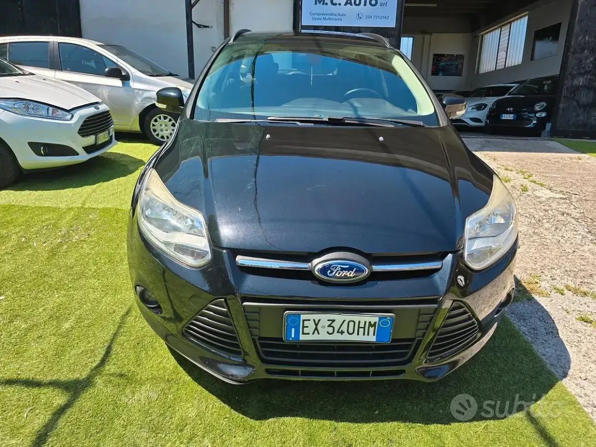 Usata Ford Focus 116 CV (85 kW) 2014 Nero Station wagon