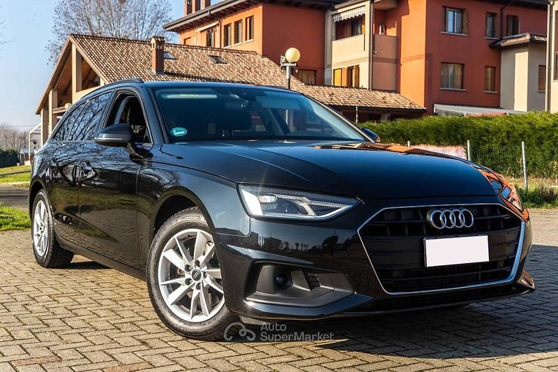 Usata Audi A4 163 CV (119 kW) 2024 Nero Station wagon