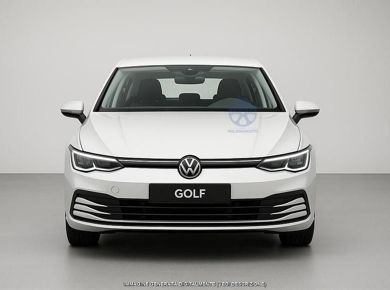 Usata VW Golf VIII Life 150 CV (110 kW) 2024 Bianco Utilitaria