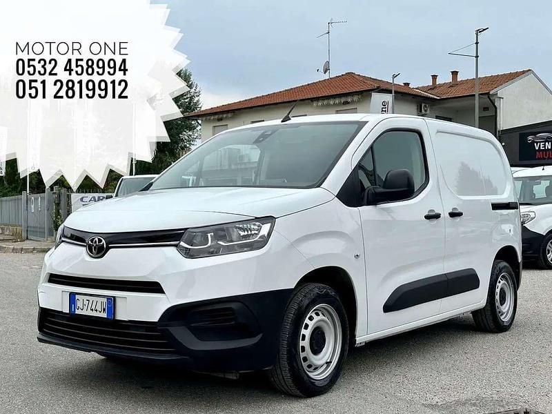 Usata Toyota Proace City City 131 CV (96 kW) 2022 Bianco Monovolume