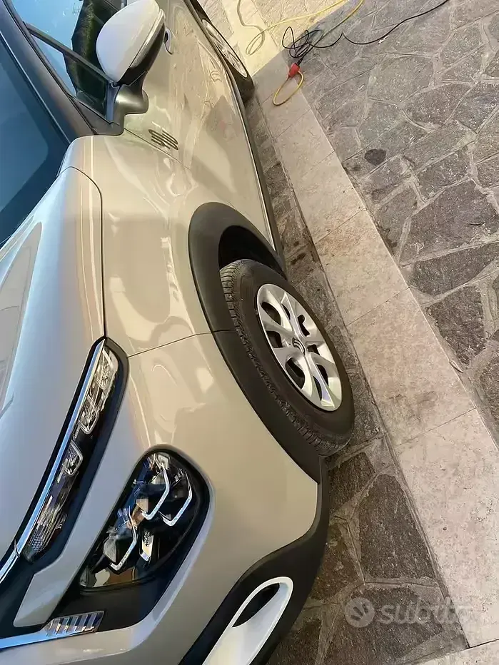 Usata Citroën C3 102 CV (75 kW) 2023 Grigio Utilitaria