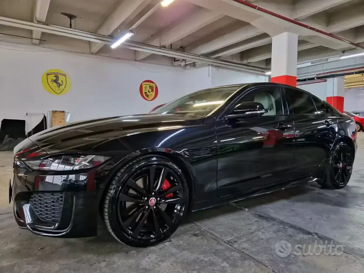 Usata Jaguar XE R-Dynamic 204 CV (150 kW) 2022 Berlina