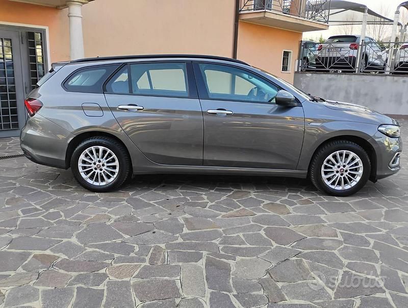 Usata Fiat Tipo Business 95 CV (69 kW) 2022 Grigio Station wagon