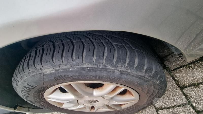 Usata Lancia Lybra 105 CV (77 kW) 2000 Grigio Station wagon