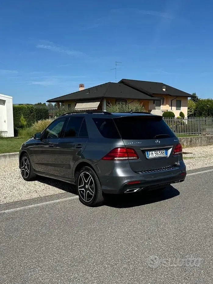 Usata Mercedes GLE250 Executive 204 CV (150 kW) 2017 Grigio SUV