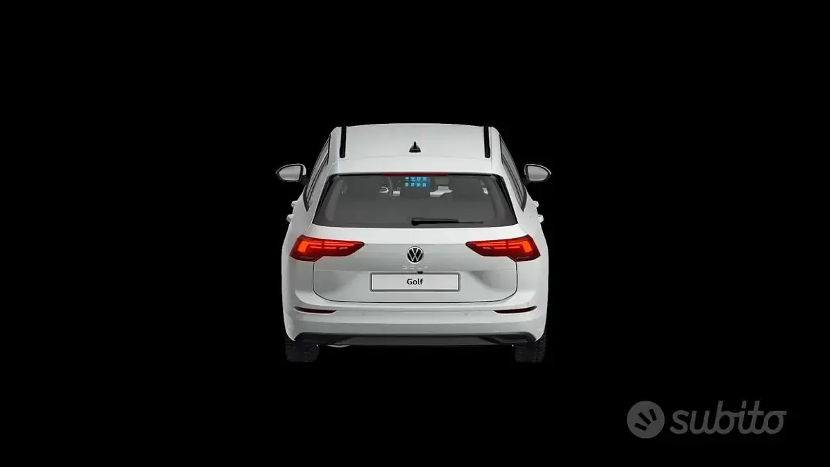 Usata VW Golf VIII Life 116 CV (85 kW) 2022 Bianco Station wagon