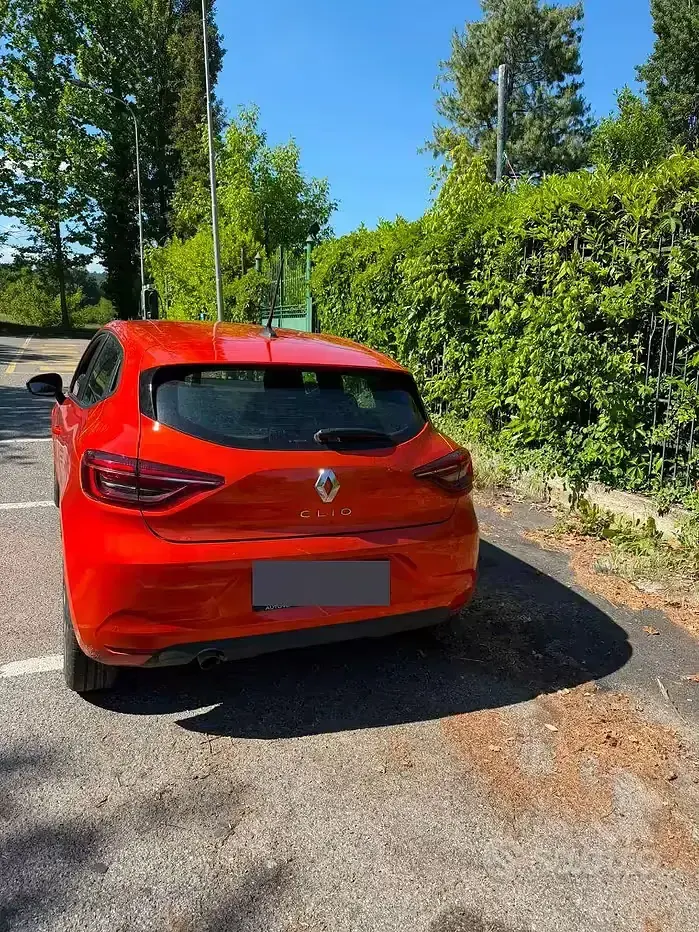 Usata Renault Clio V Equilibre 101 CV (74 kW) 2023 Berlina
