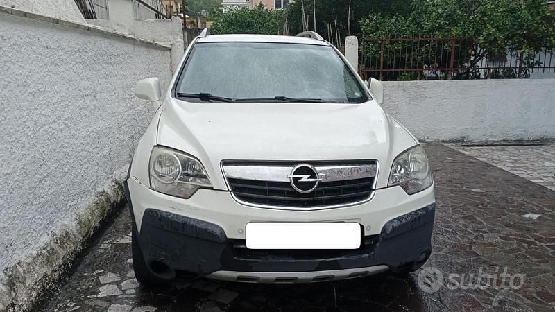 Bianco Usata 2008 Opel Antara SUV | 1300 € (Super prezzo) - Immagine 1/4