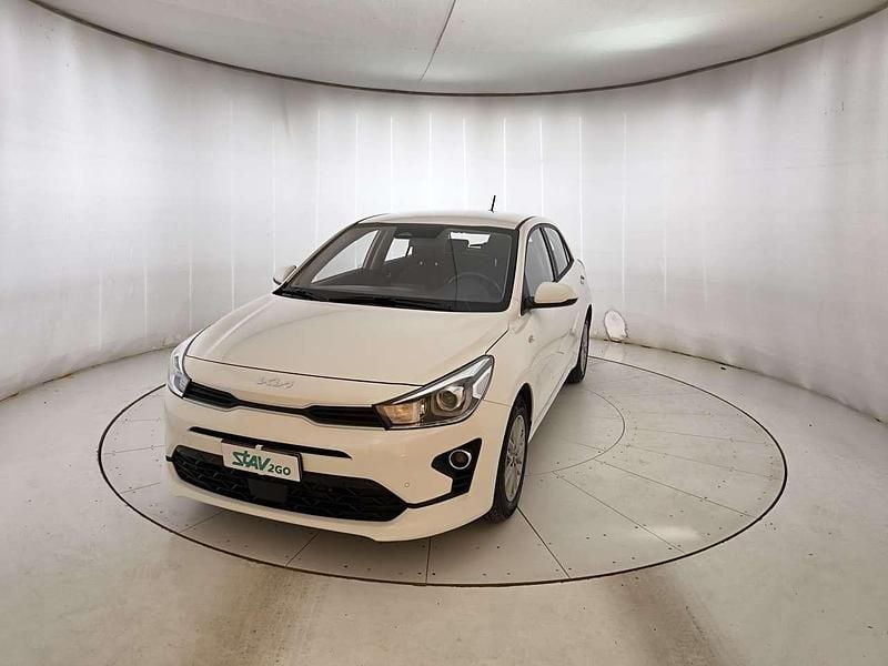 Usata Kia Rio Style 101 CV (74 kW) 2022 Bianco Berlina