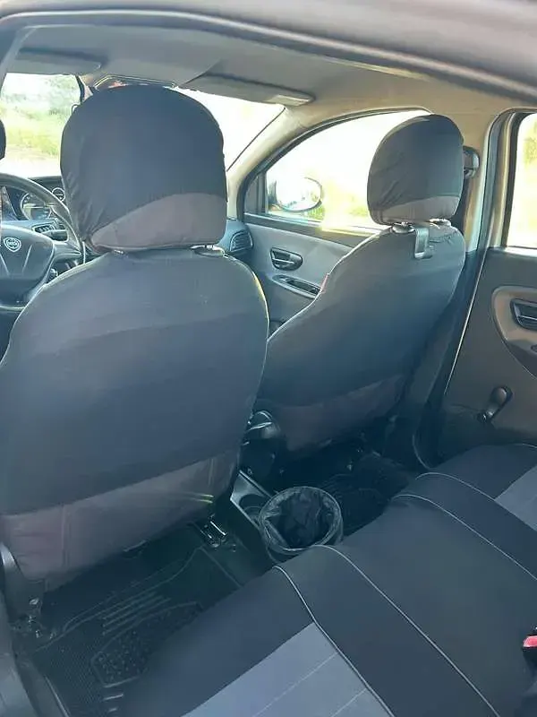 Usata Lancia Ypsilon Silver 95 CV (69 kW) 2011 Utilitaria