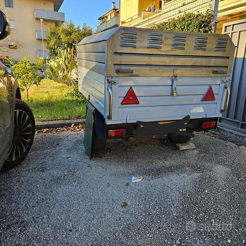 Usata Land Rover Defender 86 CV (63 kW) 1990 Verde SUV