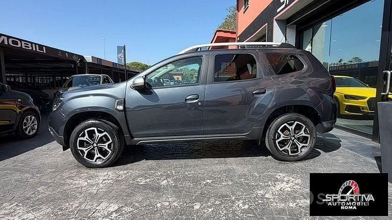 Usata Dacia Duster Prestige 101 CV (74 kW) 2020 Grigio SUV