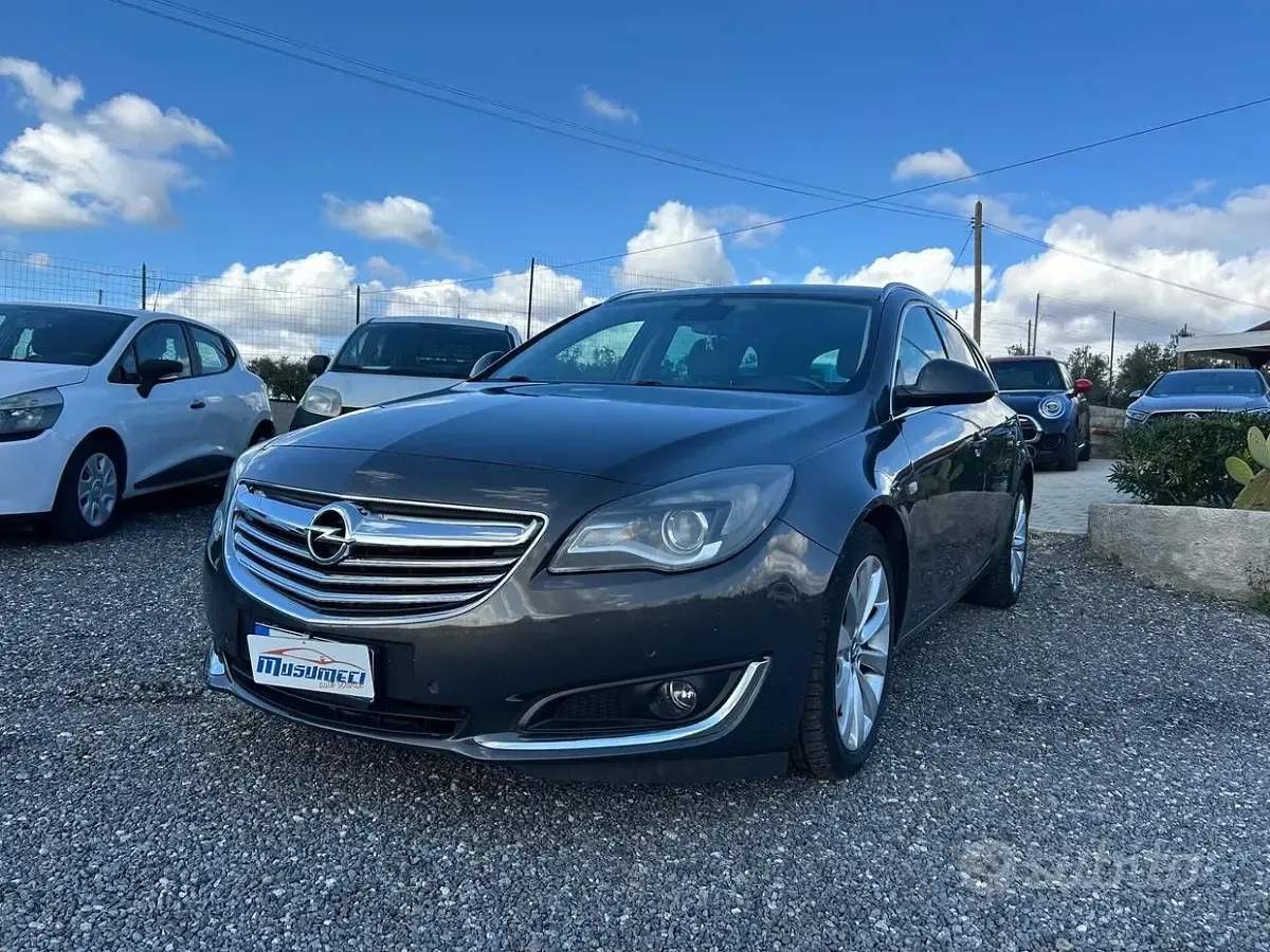 Usata Opel Insignia Cosmo 163 CV (119 kW) 2015 Grigio Station wagon