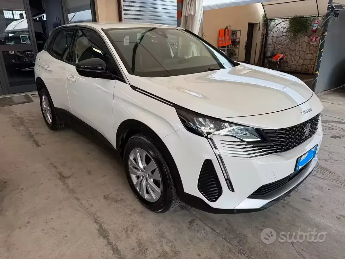 Usata Peugeot 3008 131 CV (96 kW) 2022 Bianco SUV