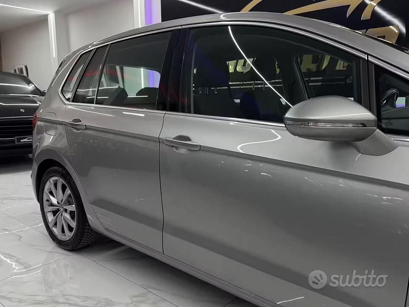Usata VW Golf Sportsvan 110 CV (80 kW) 2015 Grigio Monovolume