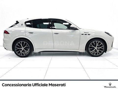 Usata Maserati Grecale 330 CV (242 kW) 2024 Bianco SUV