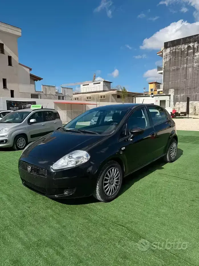 Brugt Fiat Punto Active 69 HK (50 kW) 2011 Sort Hatchback
