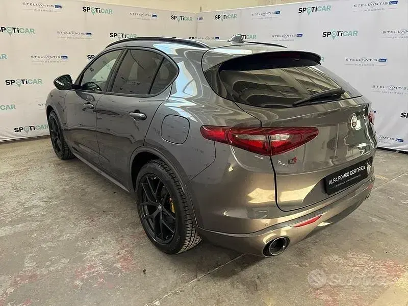 Usata Alfa Romeo Stelvio Veloce 210 CV (154 kW) 2021 Grigio SUV