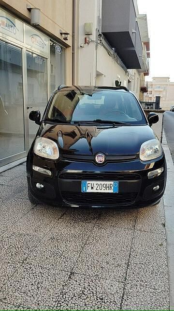 Usata Fiat Panda Connect 69 CV (50 kW) 2019 Nero Utilitaria